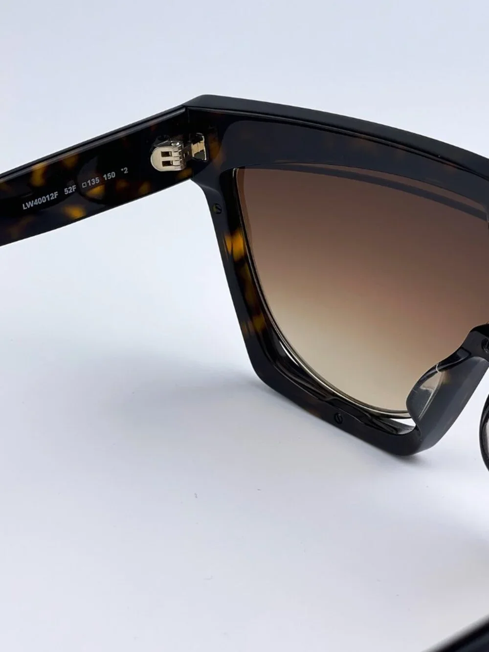 LOEWE LW40012F 52F DARK HAVANA SHIELD SUNGLASSES